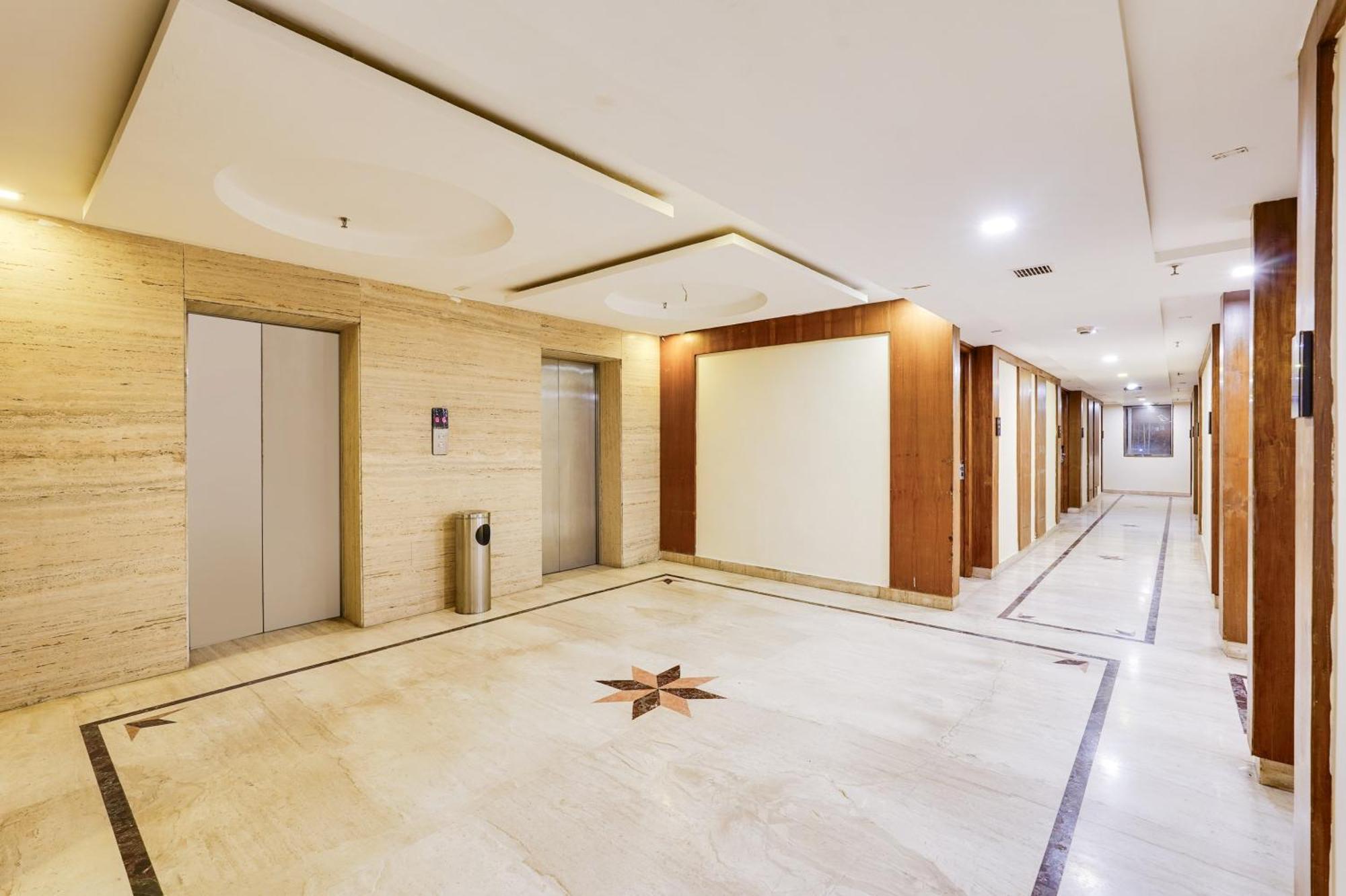 Super Townhouse Oak Alandur Near Chennai Airport Formerly Vijay Park ภายนอก รูปภาพ