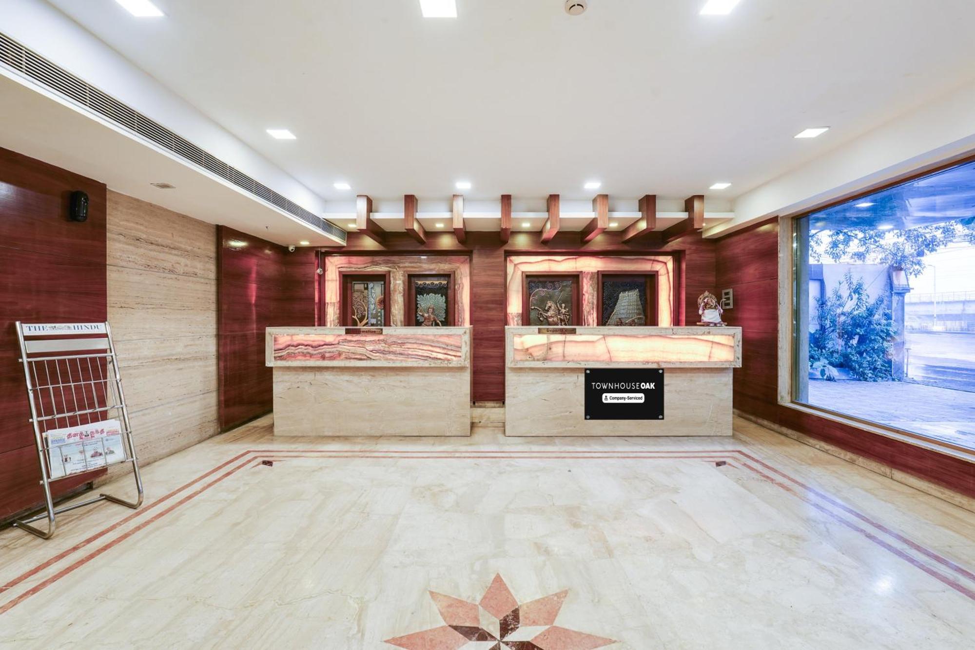 Super Townhouse Oak Alandur Near Chennai Airport Formerly Vijay Park ภายนอก รูปภาพ