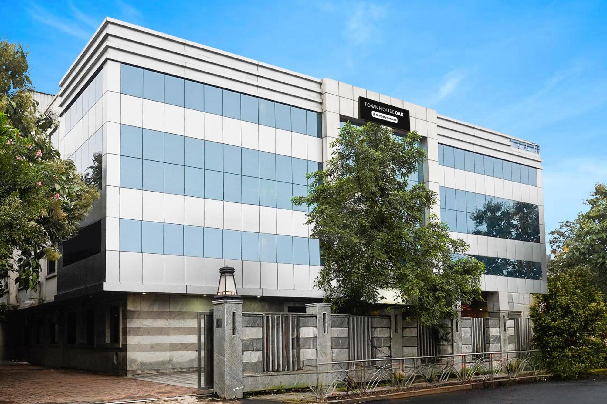 Super Townhouse Oak Alandur Near Chennai Airport Formerly Vijay Park ภายนอก รูปภาพ