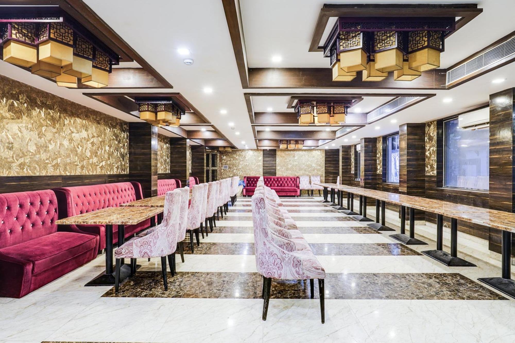 Super Townhouse Oak Alandur Near Chennai Airport Formerly Vijay Park ภายนอก รูปภาพ